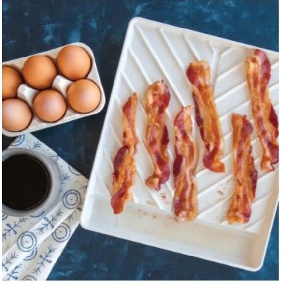 Nordic Ware Microwaveable Slanted Bacon Tray/Food Defroster Fat Slides Down Used - Picture 8 of 8